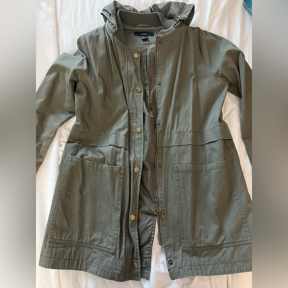 Green Utility Jacket - Picture 2 of 3